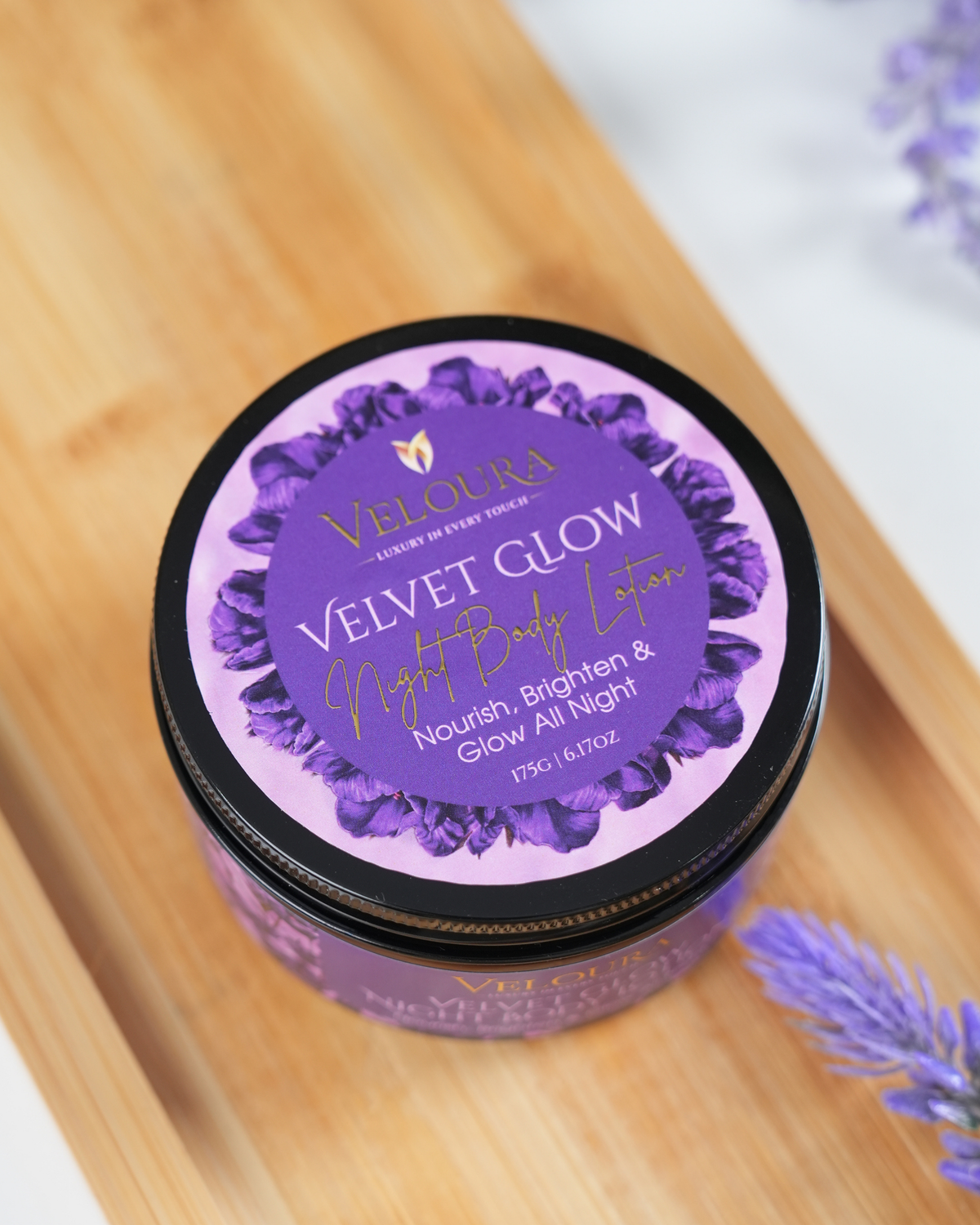 Veloura Velvet Glow Night Body Lotion – 175G